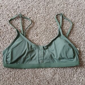 🧚‍♀️Xhilaration Sage Green Bikini Top Size Large EUC